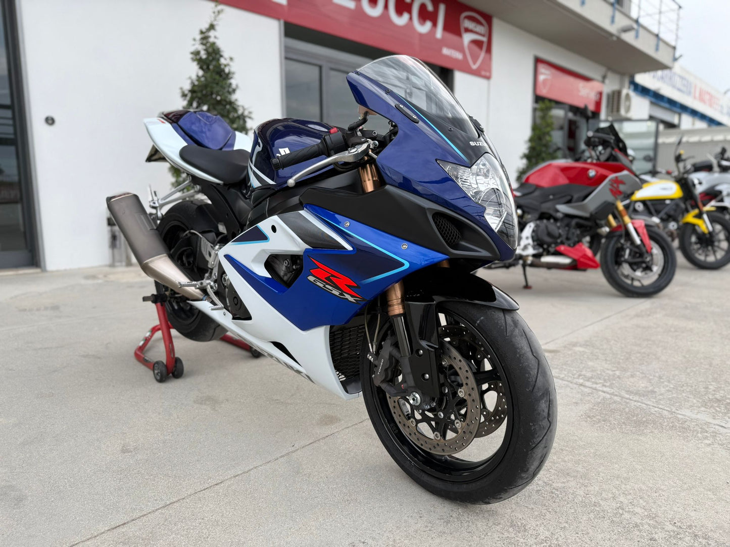 SUZUKI GSX R 1000 K6