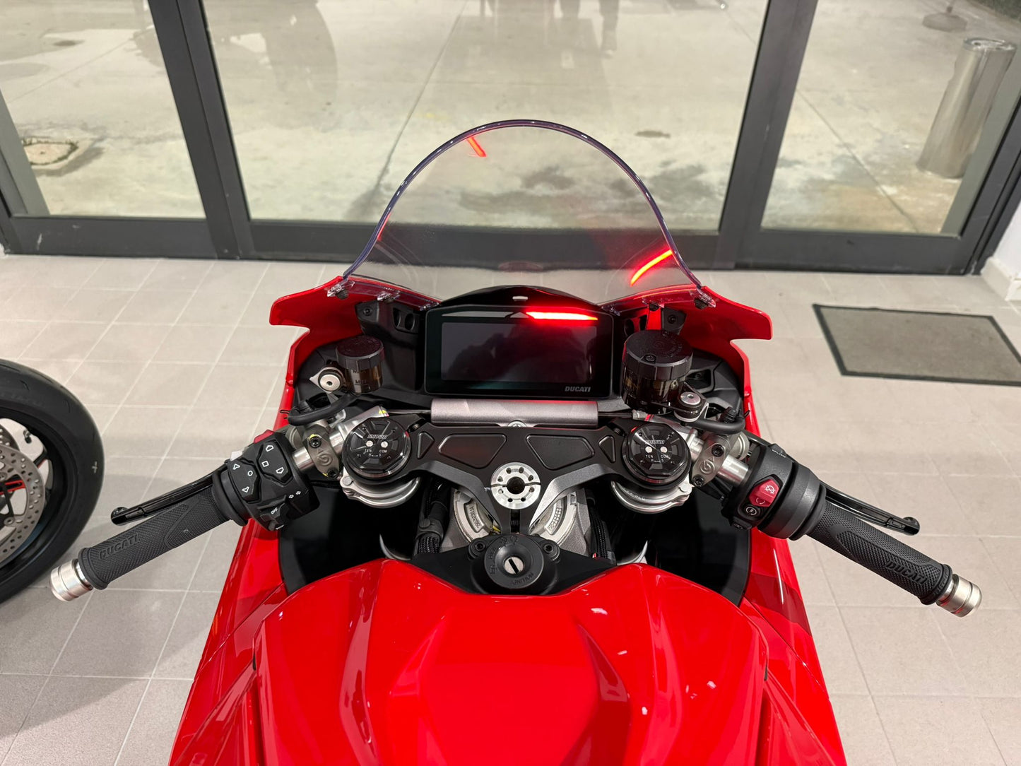 DUCATI PANIGALE V4 MY 2025 FULL AKRAPOVIC