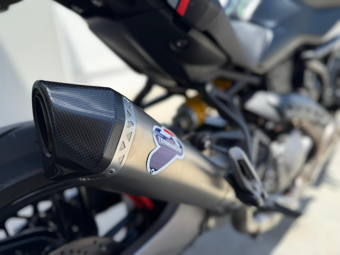 DUCATI Monster 821 Stealth