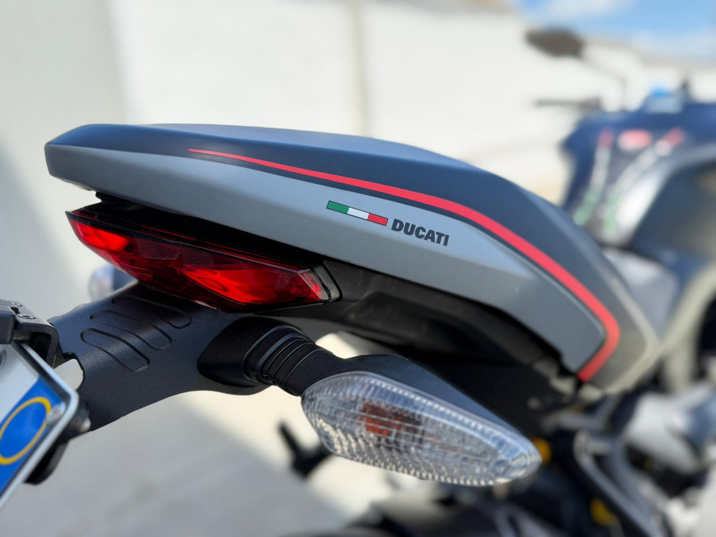 DUCATI Monster 821 Stealth
