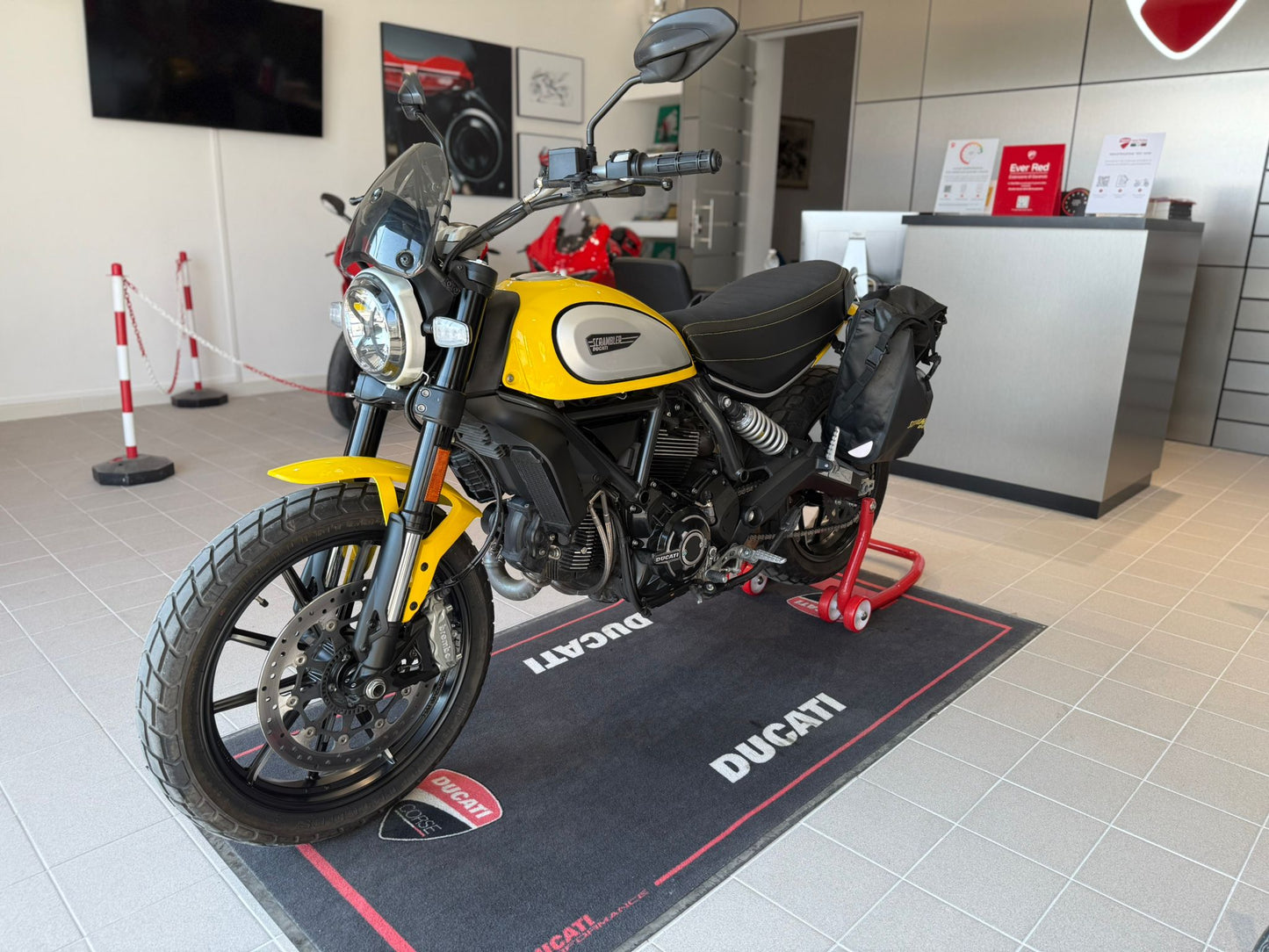 DUCATI SCRAMBLER ICON 800