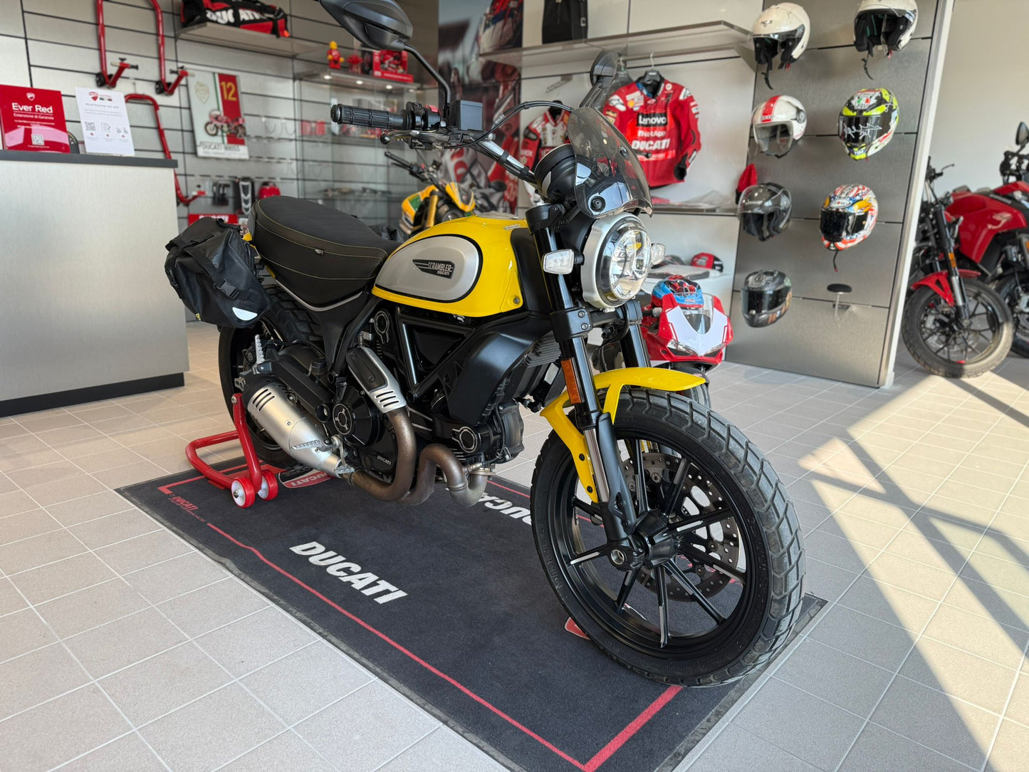 DUCATI SCRAMBLER ICON 800