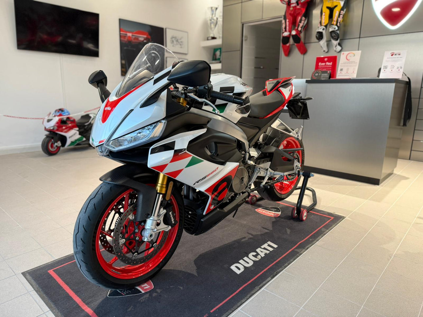 APRILIA RS 660 ESTREMA