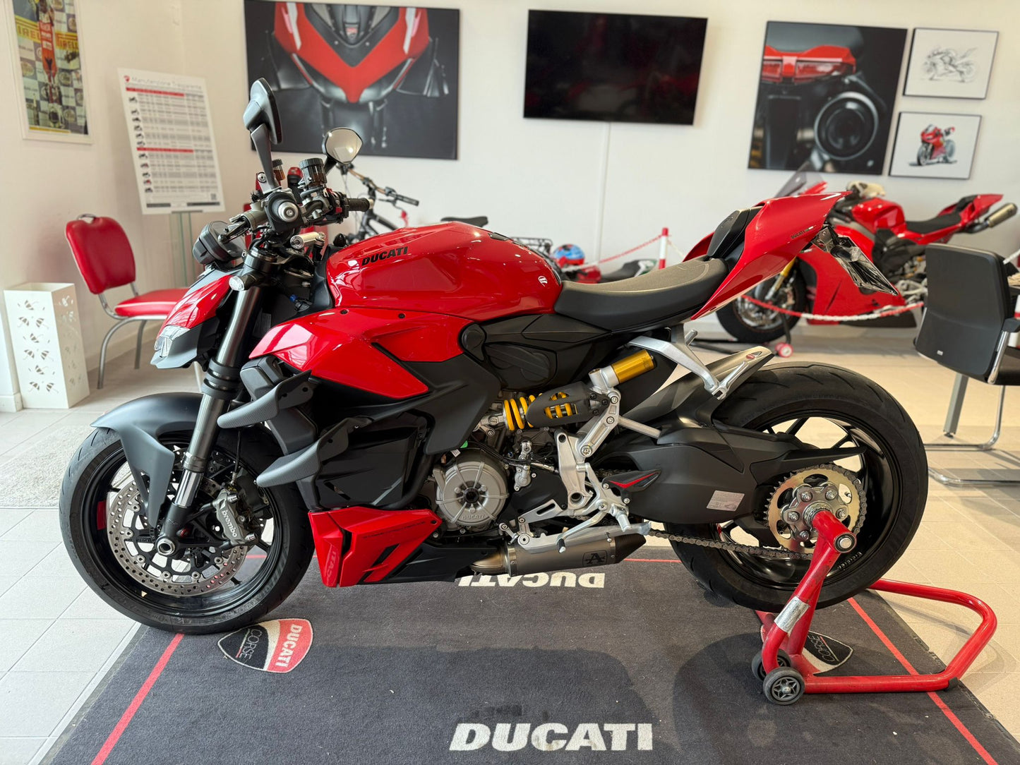VENDUTO-DUCATI STREETFIGHTER V2 MY 2024