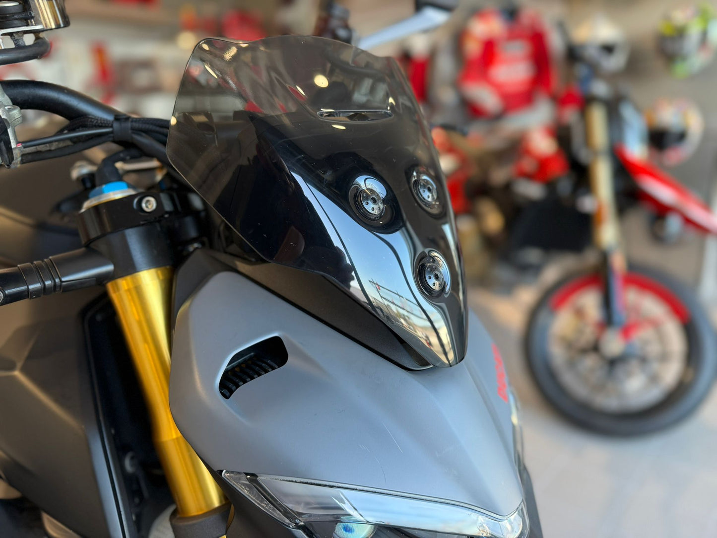 DUCATI STREETFIGHTER V4 S