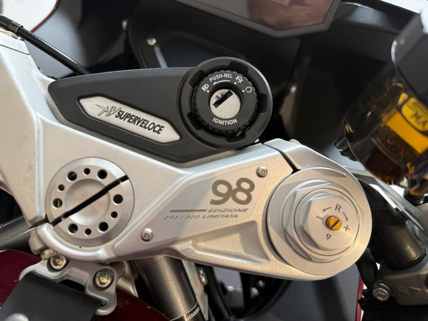 MV AGUSTA SUPERVELOCE 800 VERSIONE 98 LIM.NR.293/300