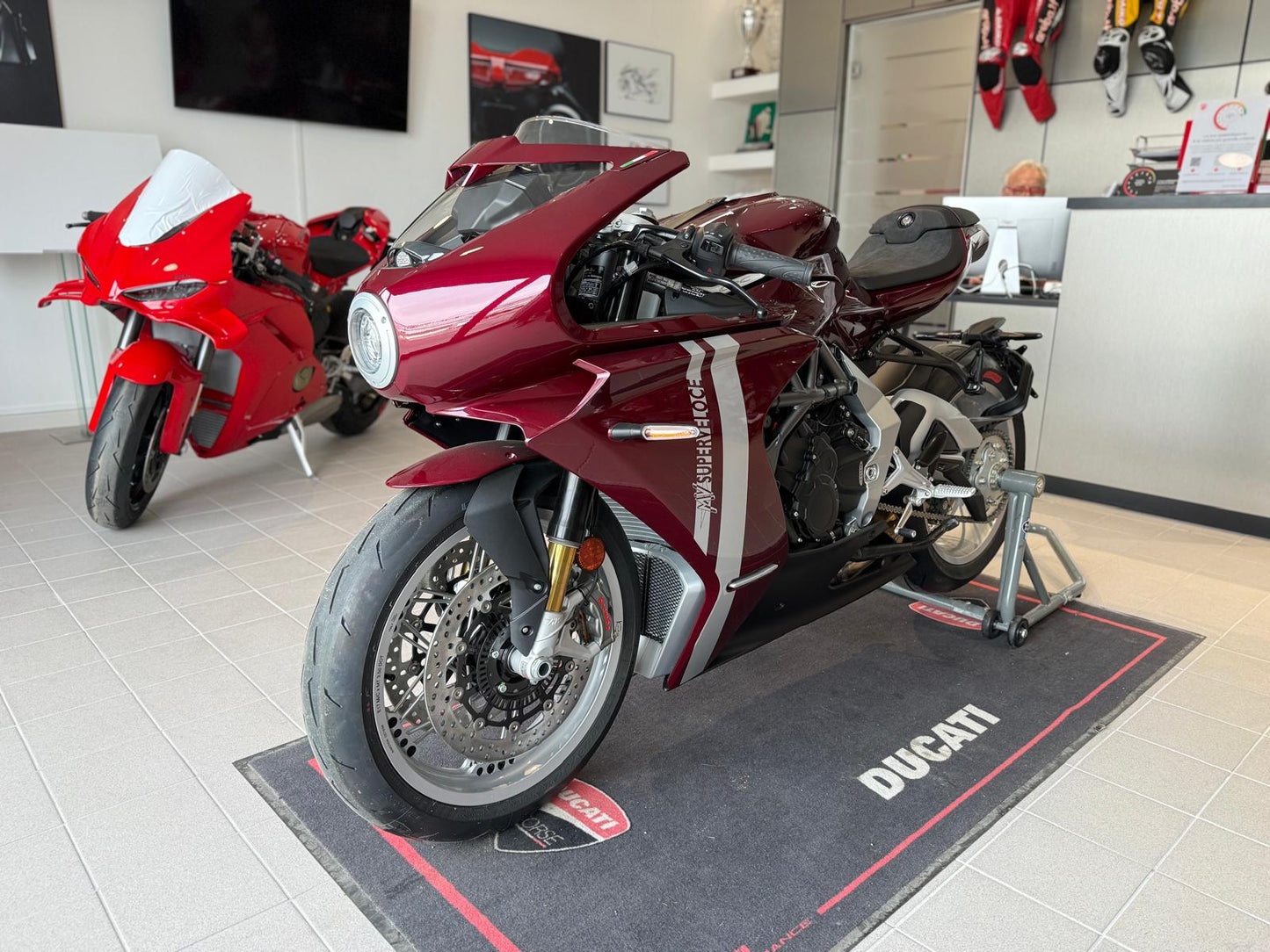 MV AGUSTA SUPERVELOCE 800 VERSIONE 98 LIM.NR.293/300