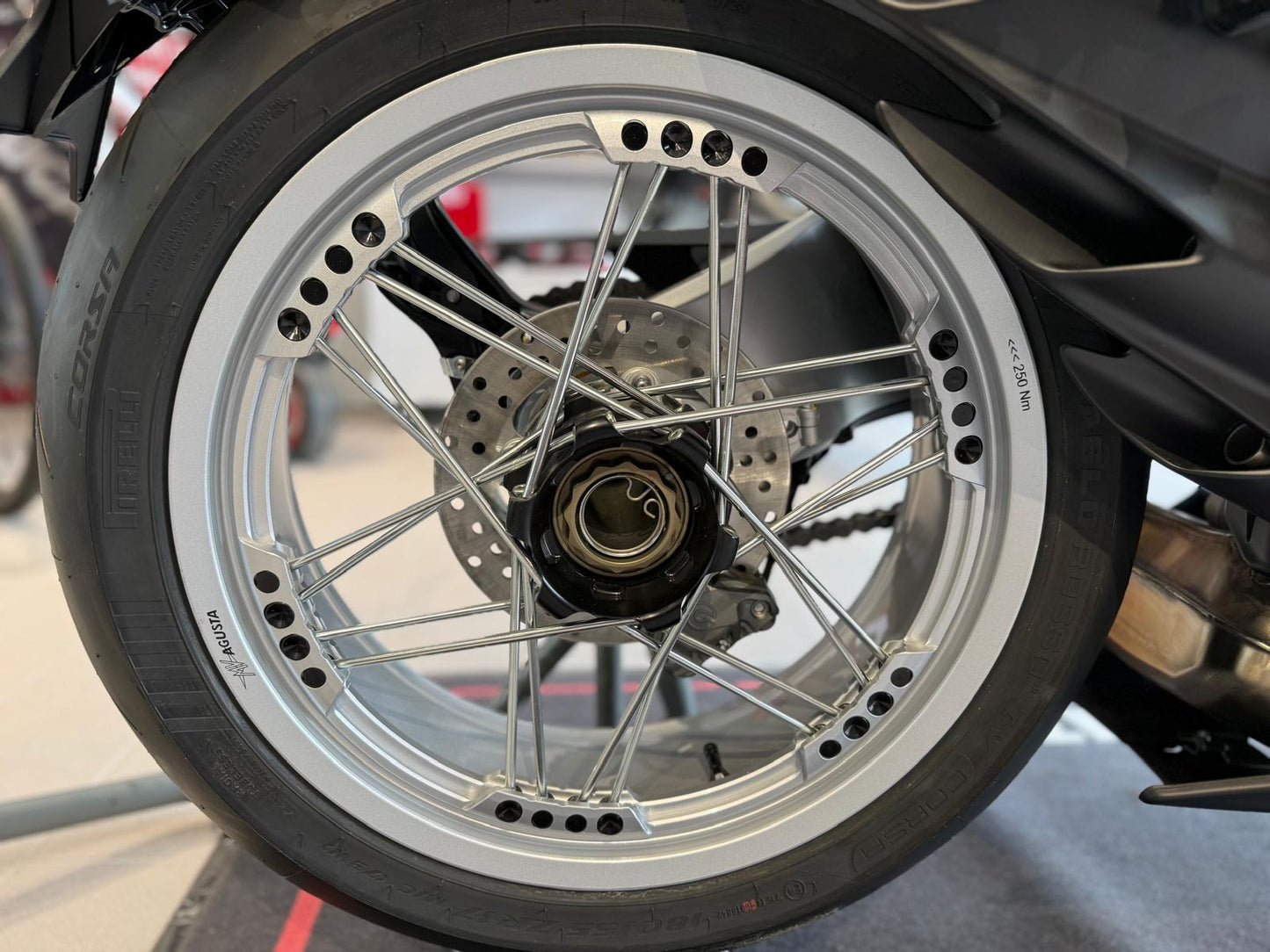 MV AGUSTA SUPERVELOCE 800 VERSIONE 98 LIM.NR.293/300