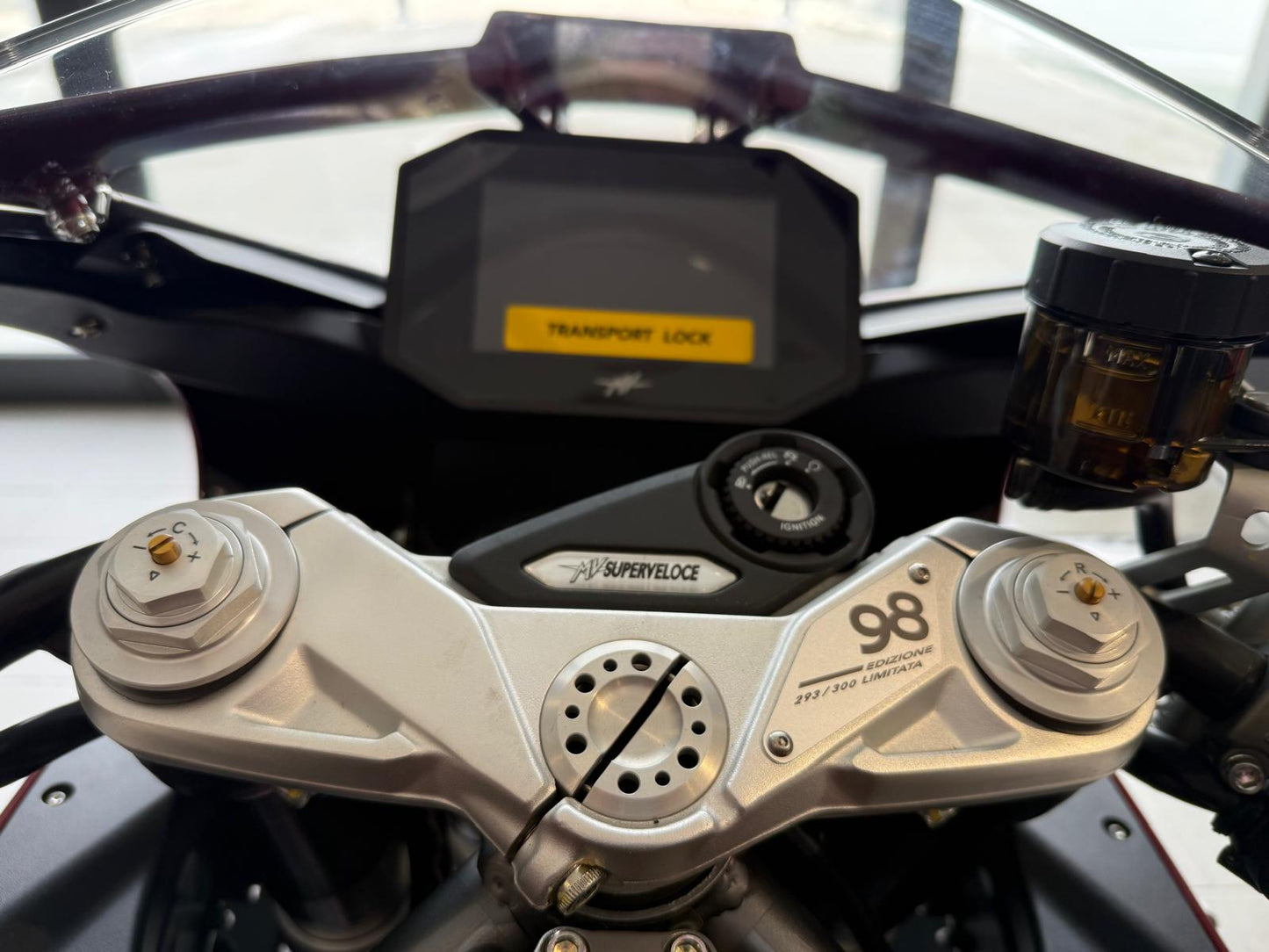 MV AGUSTA SUPERVELOCE 800 VERSIONE 98 LIM.NR.293/300
