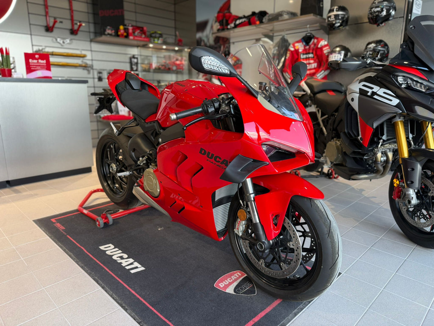 DUCATI PANIGALE V4 MY 2024 SOLI 100 KM
