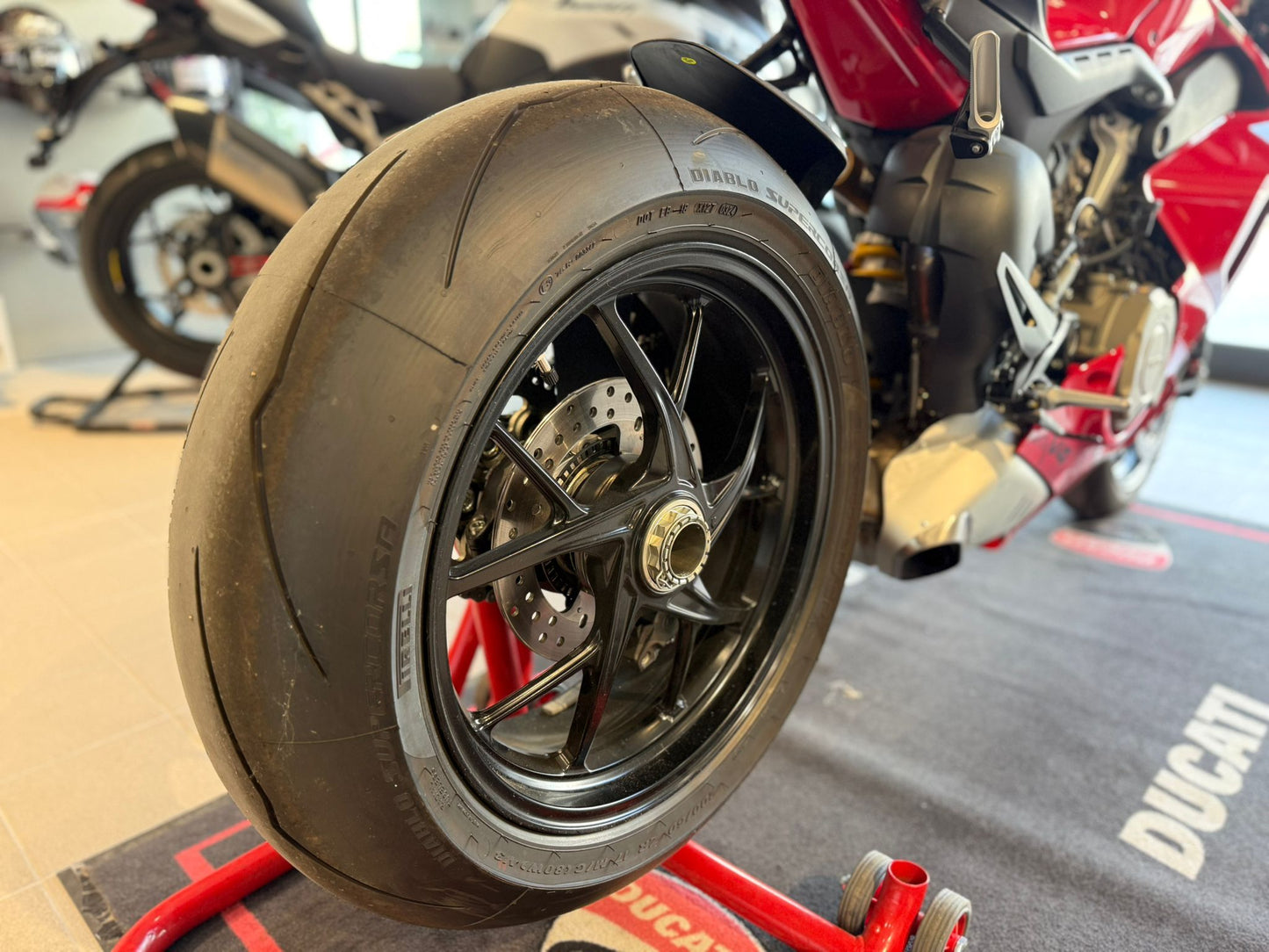DUCATI PANIGALE V4 MY 2024 SOLI 100 KM