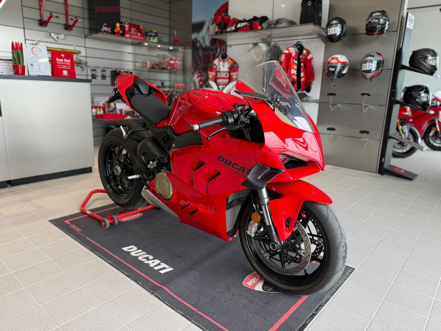 DUCATI PANIGALE V4 MY 2024