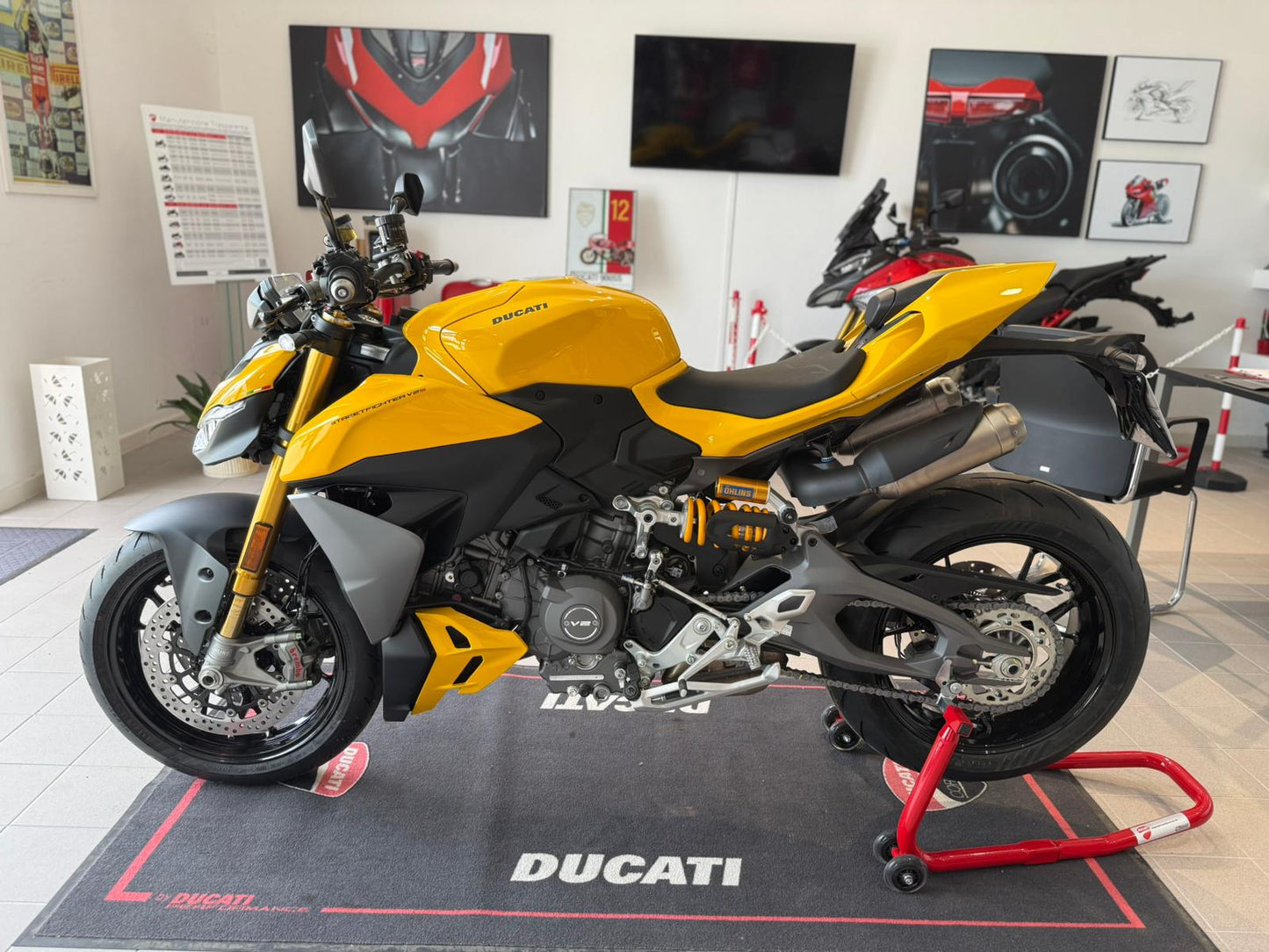 DUCATI STREETFIGHTER V2 S NUOVA