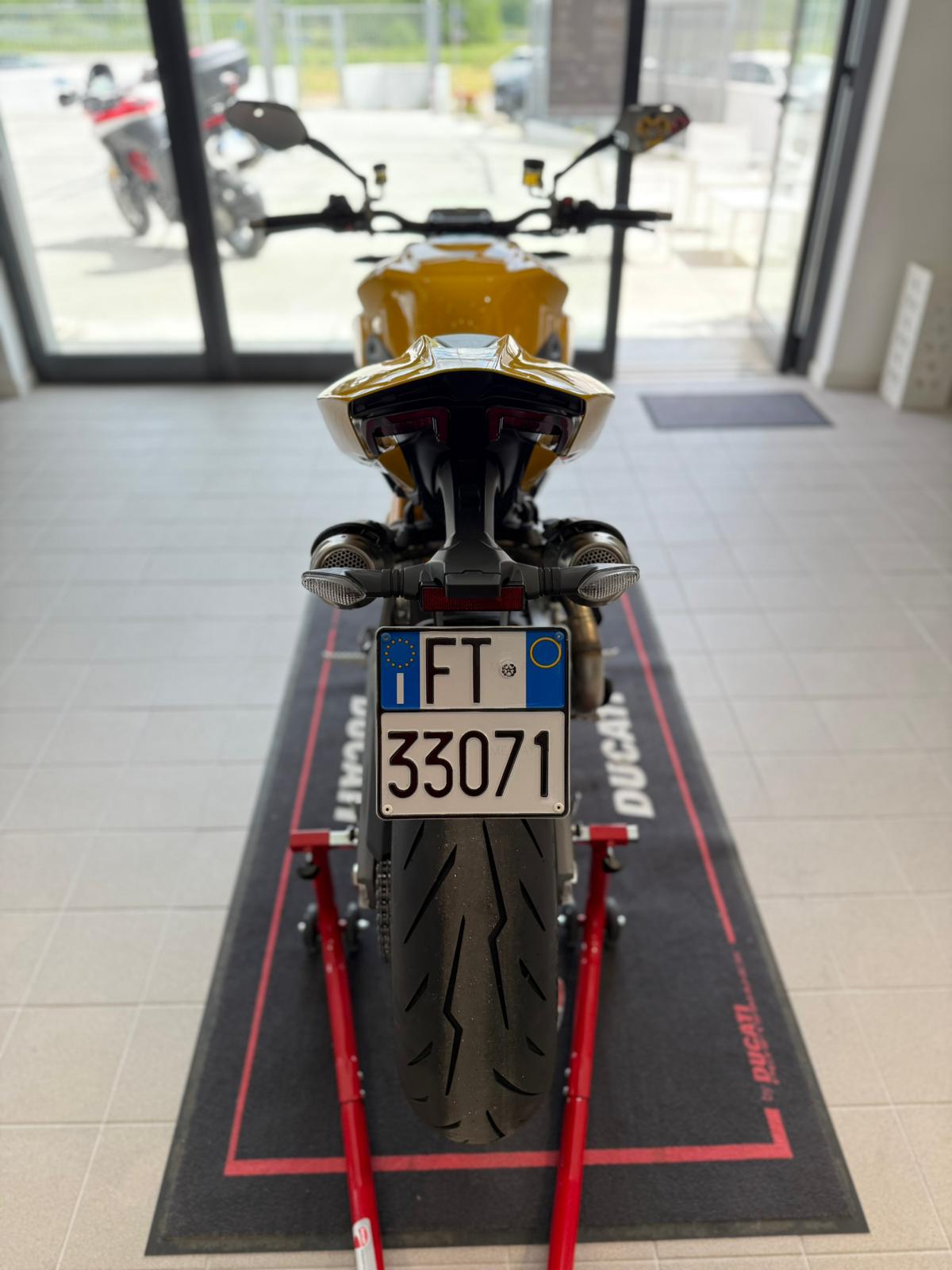 DUCATI STREETFIGHTER V2 S NUOVA