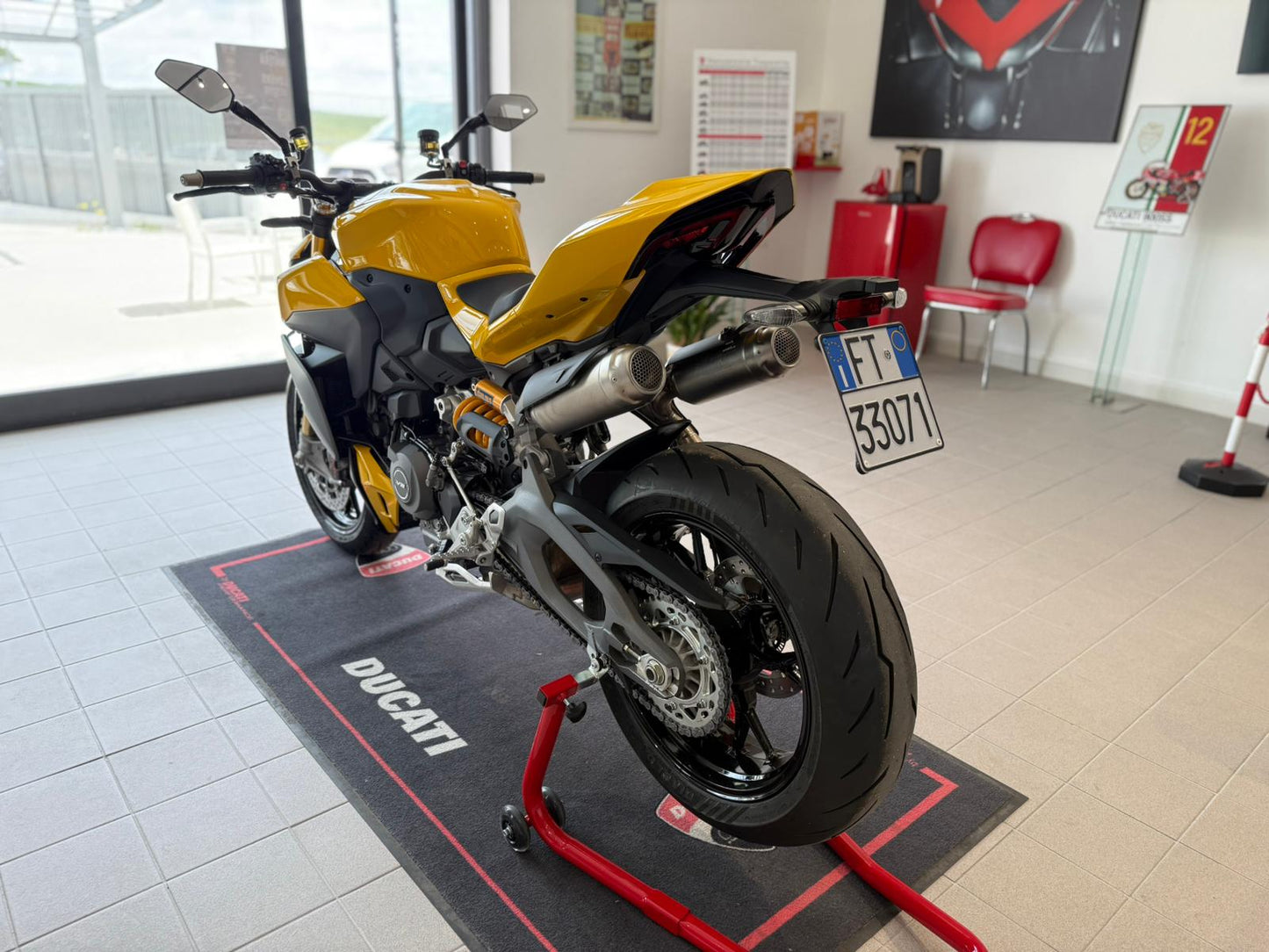 DUCATI STREETFIGHTER V2 S NUOVA