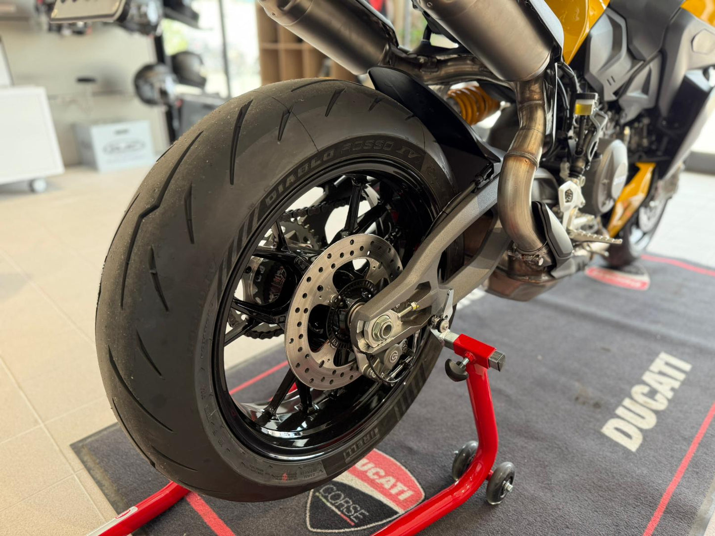 DUCATI STREETFIGHTER V2 S NUOVA
