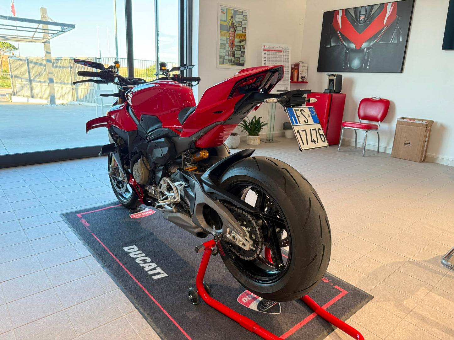 DUCATI STREETFIGHTER V4 S SOLI 800 KM
