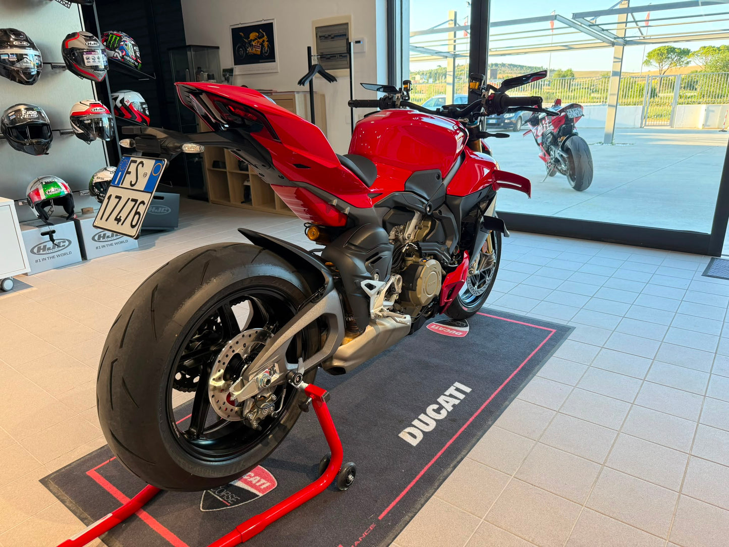 DUCATI STREETFIGHTER V4 S SOLI 800 KM